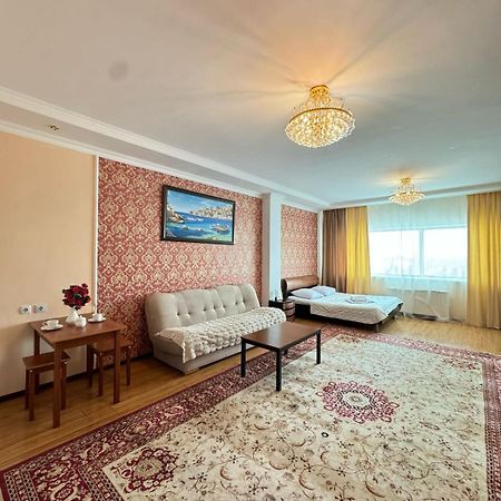 Sky House Astana Hotel Eksteriør billede