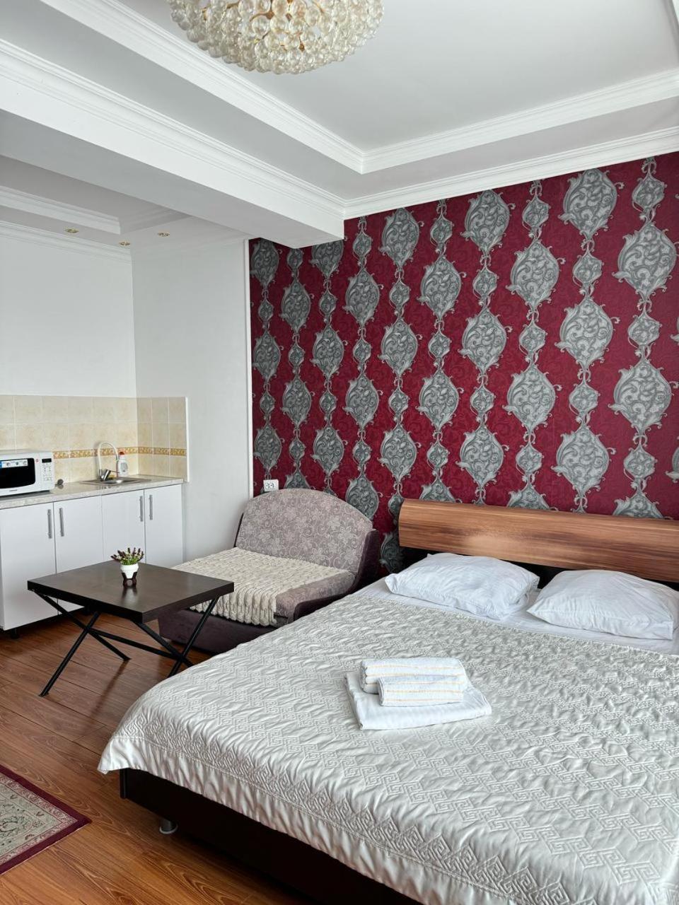 Sky House Astana Hotel Eksteriør billede